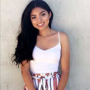 Meet your Posher, Dafne